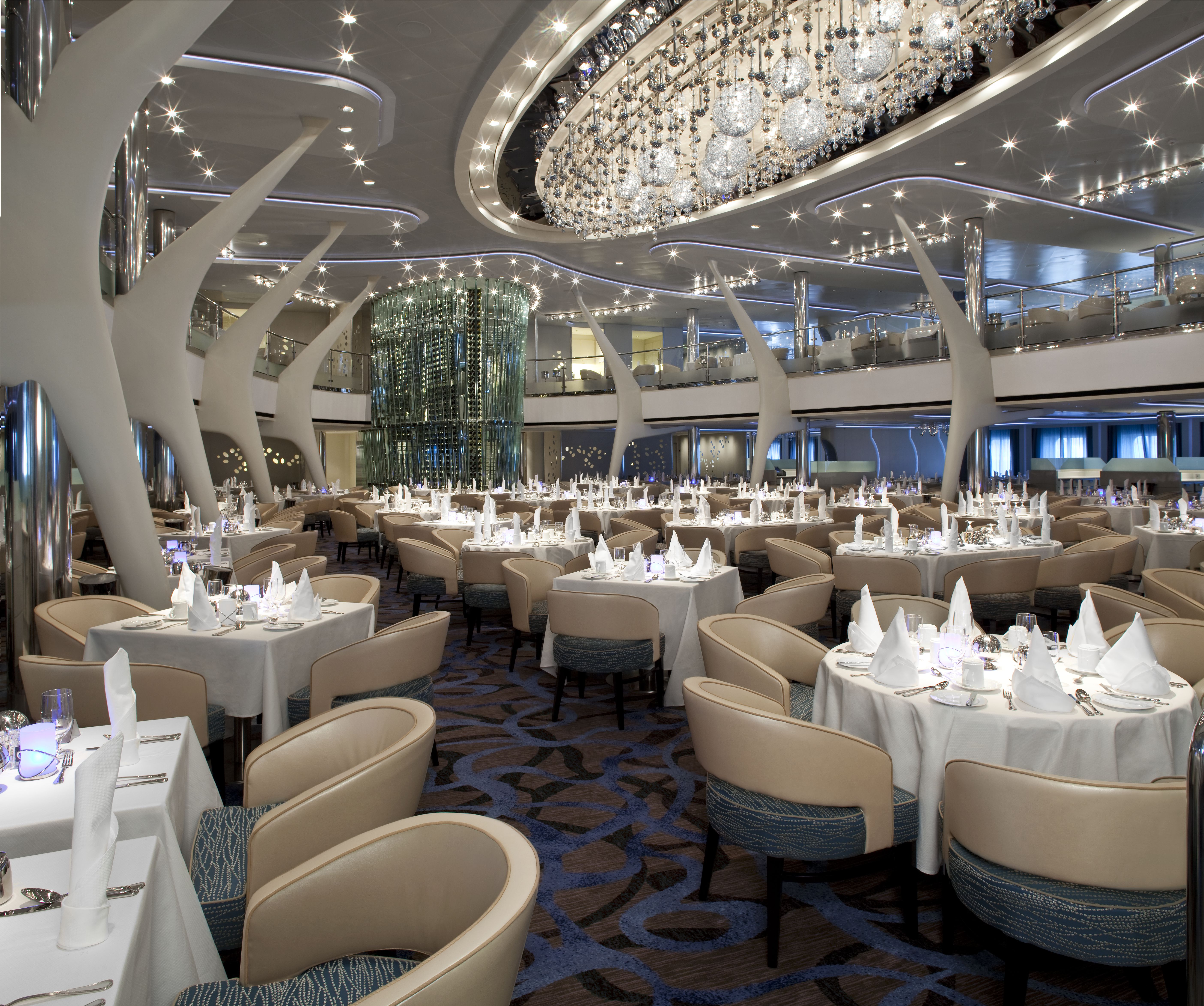 Fiordes da Noruega. 7 Noites, Navio Celebrity Eclipse