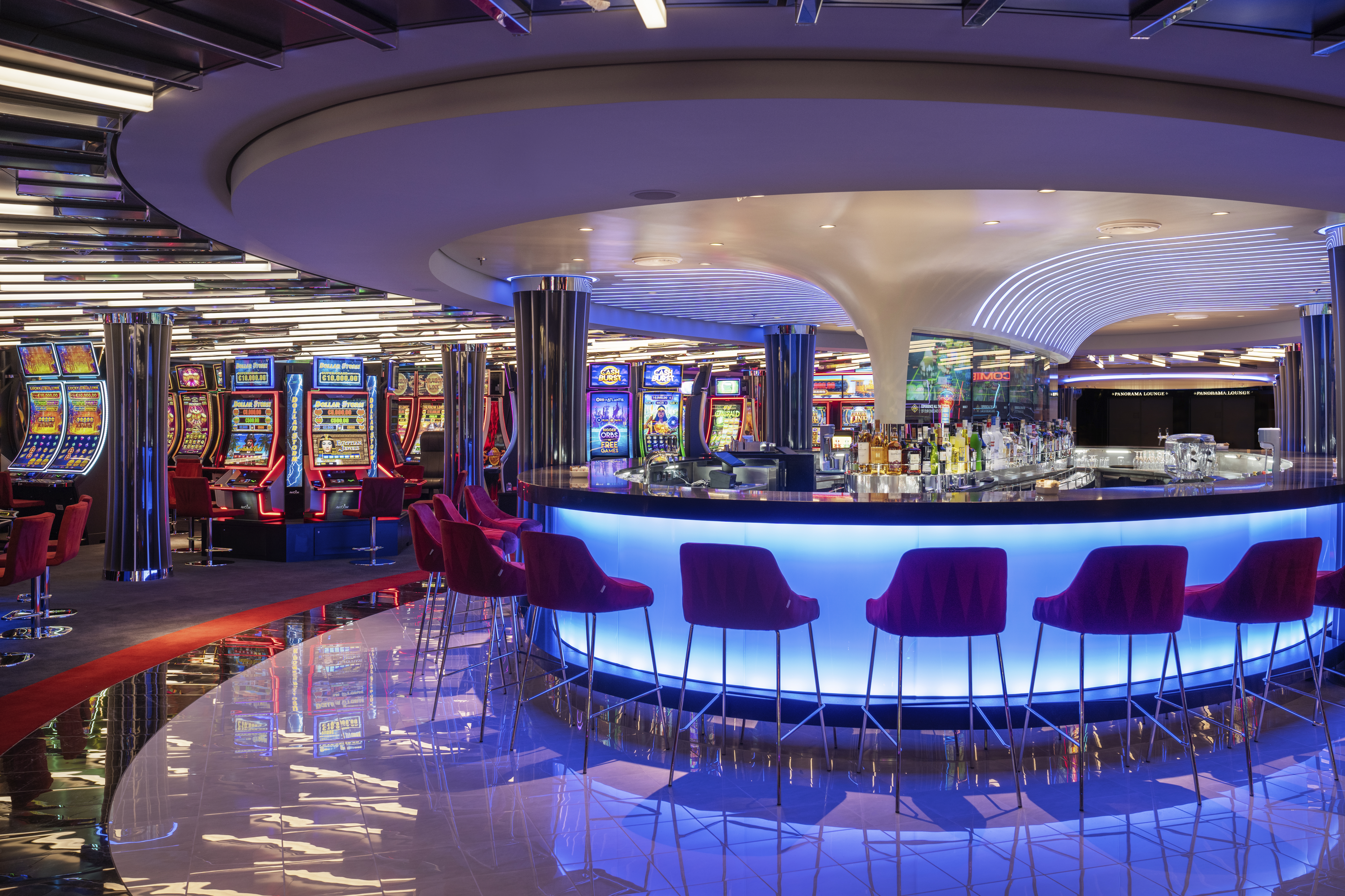 Mediterrâneo Ocidental, Barcelona - MSC World Asia