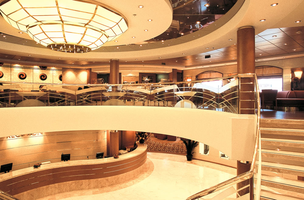 Mediterrâneo, Lisboa-Lisboa - Navio MSC OPERA